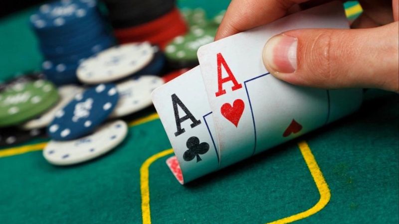 Cược Tố đúng thời điểm chính là chìa khóa thành công khi chơi bài Poker
